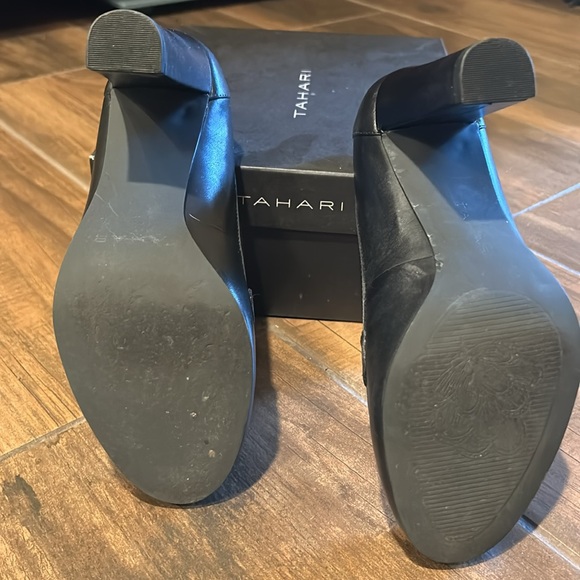 Tahari loafer Selena heel two tone - Picture 6 of 6